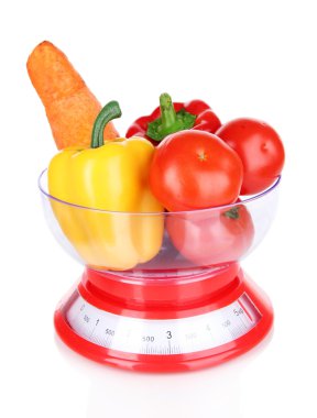 beyaz izole ölçeklerde taze sebze