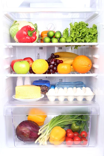 Refrigerador lleno de comida — Foto de Stock