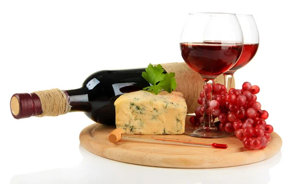 Vino, gustoso formaggio blu e uva, isolato su bianco — Foto Stock