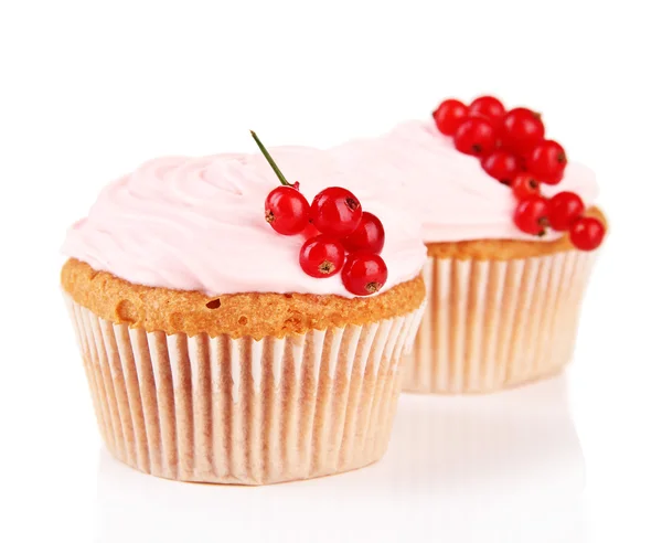 Chutné muffiny s ovocem izolovaných na bílém — Stock fotografie