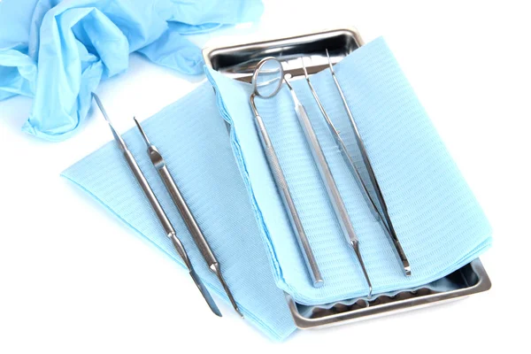 Tandläkare verktyg isolerad på vit — Stockfoto