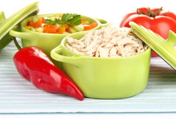 Shredded boiled chicken in green pan close up — Stock Photo, Image