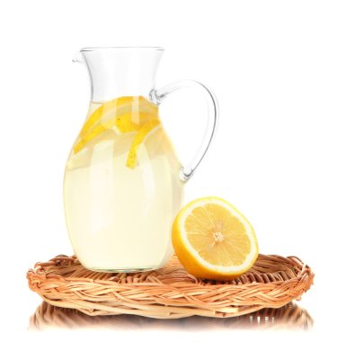 limonata sürahi beyaz izole içinde