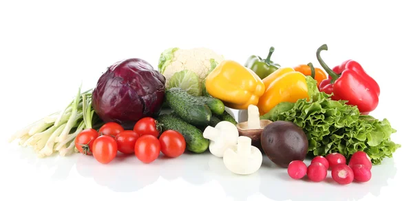 Verduras frescas aisladas en blanco — Foto de Stock