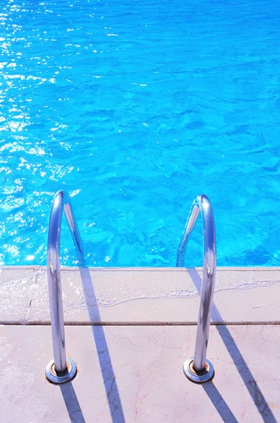 Hotelový bazén — Stock fotografie