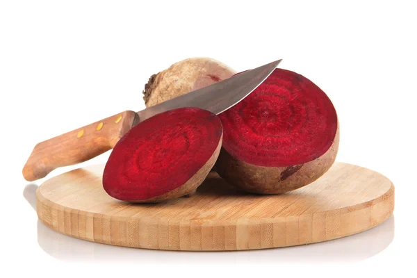 Sliced beetroot on board isolated on white — Stock Photo, Image