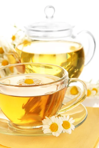 Cup of herbal tea with camomiles close up — Stock Photo, Image