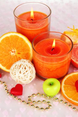 romantik yanan mumlar yakın çekim