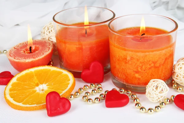로맨틱 조명된 촛불을 닫습니다. — 스톡 사진