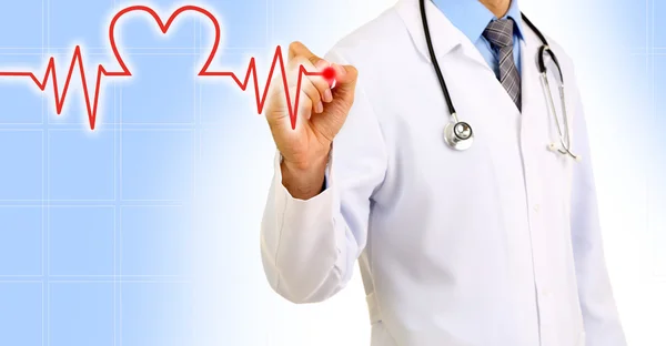 Medical doctor draws cardiogram on blue background — Stock Photo, Image