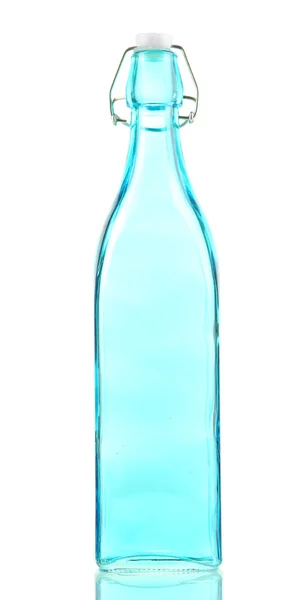 Botella de vidrio de color vacía, aislada en blanco — Foto de Stock