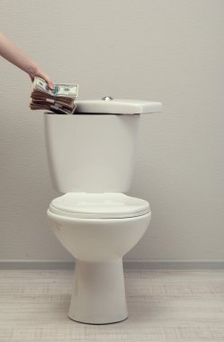 bir banyo tuvalet tankı para el gizler