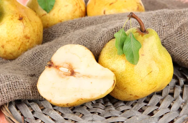 Juicy pears on table close-up — Stock Photo, Image