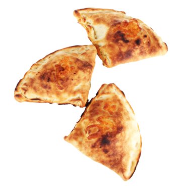 pizza calzones üzerinde beyaz izole