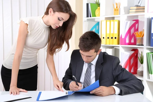 Business colleagues working together in office — Stock Photo, Image