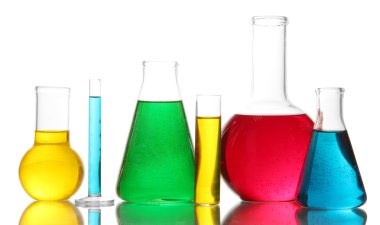 test tüpleri ile üzerine beyaz izole renkli sıvı