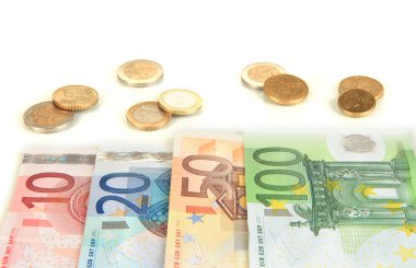 Euro banknot ve üzerinde beyaz izole euro cent