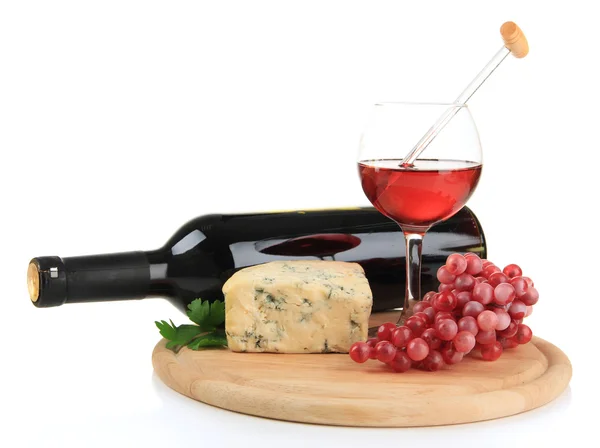 Vino, gustoso formaggio blu e uva, isolato su bianco — Foto Stock