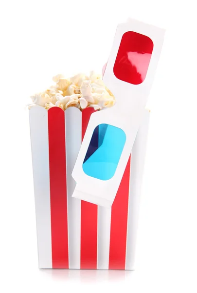 Popcorn und 3D-Gläser, isoliert auf weiß — Stockfoto