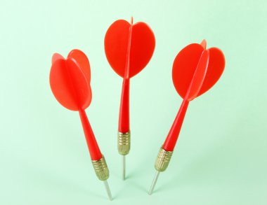 Dart mavi zemin üzerine