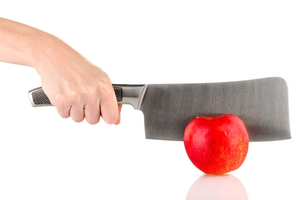 Mano con coltello taglio mela rossa, isolato su bianco — Foto Stock