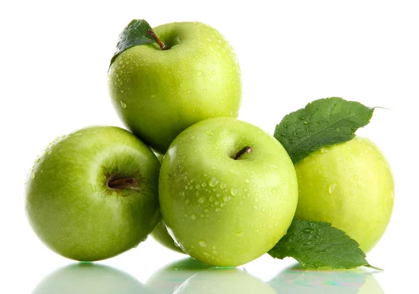 Ripe green apples with leaves isolated on white — Stock Photo, Image