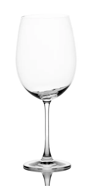 Copo de vinho vazio isolado em branco — Fotografia de Stock