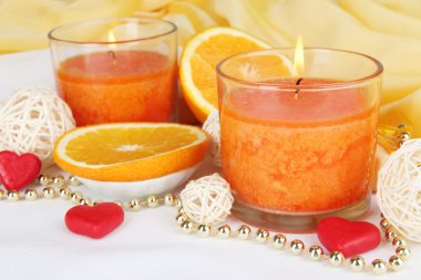 romantik yanan mumlar yakın çekim