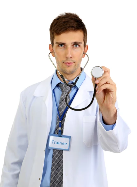 Retrato de jovem estagiário médico isolado em branco — Fotografia de Stock