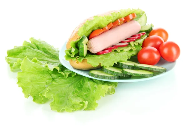Leckere Hot Dog mit Gemüse isoliert auf weiß — Stockfoto