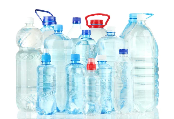 Botellas de agua, aisladas sobre blanco — Foto de Stock