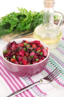 kase yakın çekim pancar salatası