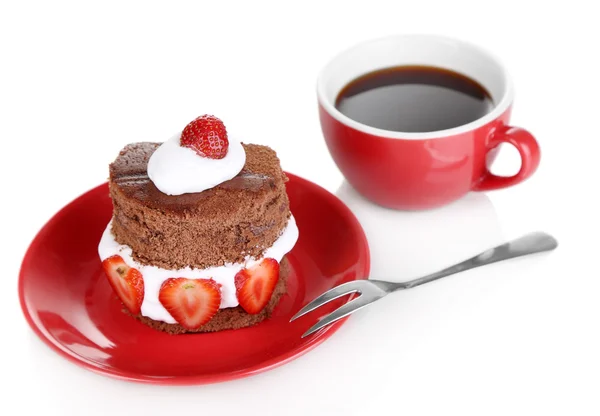 孤立在白色草莓与巧克力蛋糕 — 图库照片