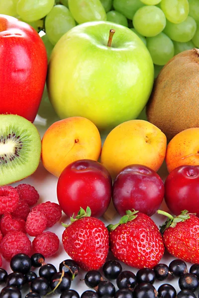 Fresh fruits and berries close up — Stock Photo, Image