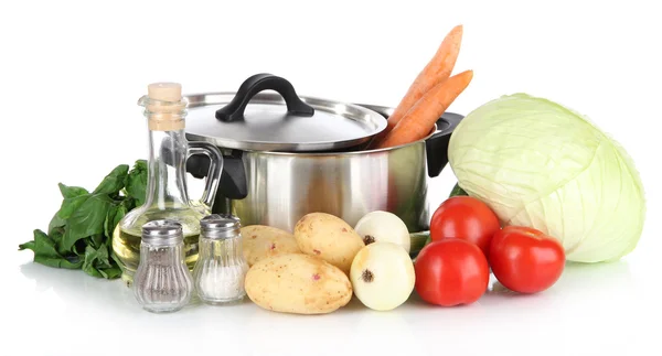 Zutaten zum Kochen von Suppe isoliert auf weiß — Stockfoto