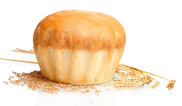 Νόστιμα γύρο ψωμί, τα αυτιά και το σιτάρι που απομονώνονται σε λευκό — Φωτογραφία Αρχείου
