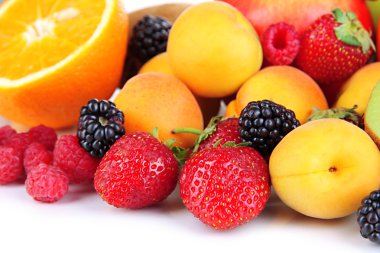 taze meyve ve çilek kapat