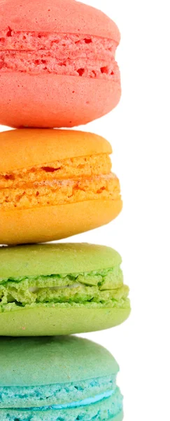 Beyaz izole yumuşak macaroons — Stok fotoğraf