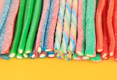 üzerinde sarı adam tatlı jöleli şekerler