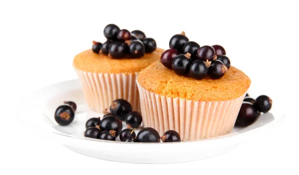 Muffins savoureux aux baies isolées sur blanc — Photo