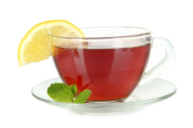 Bir fincan limonlu çay.