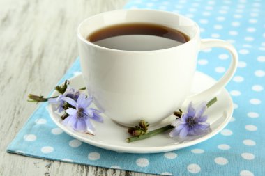hindiba, ahşap zemin ile çay