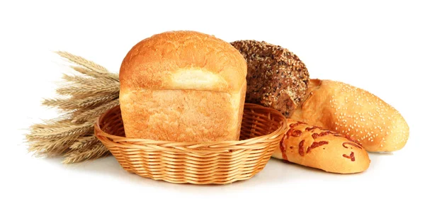 Verschiedene Brotsorten isoliert auf weiß — Stockfoto