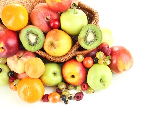 Sortimento de frutas suculentas, isoladas em branco — Fotografia de Stock