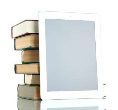 Tablet ve üzerinde beyaz izole kitap