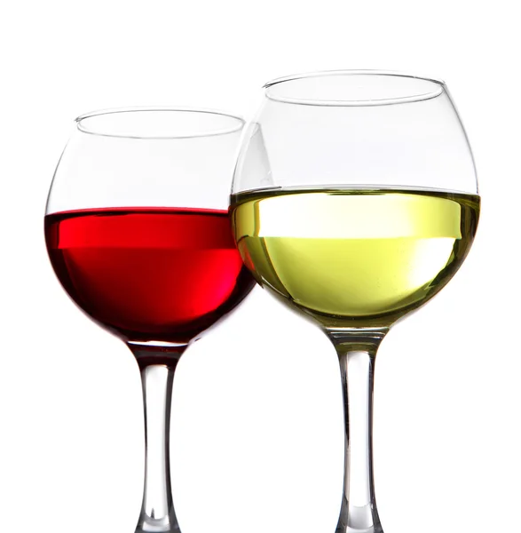 Vasos de vino aislados en blanco — Foto de Stock