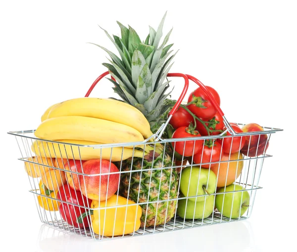 Sortiment av färska frukter och grönsaker i metall korg, isolerad på vit — Stockfoto