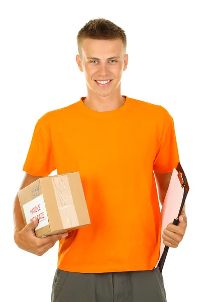 Jovem entregador com parcela e prancheta, isolado em branco — Fotografia de Stock