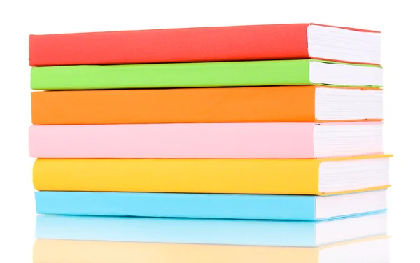 Empilement de livres multicolores isolés sur blanc — Photo