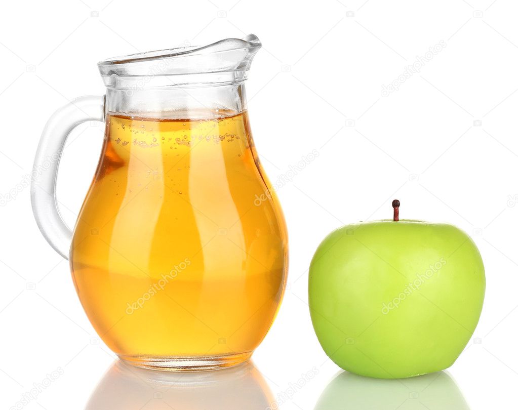 Full jug of apple juice and apple isolated on white — Stock Photo